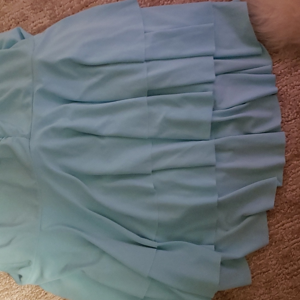 Dress - Picture 4 of 4